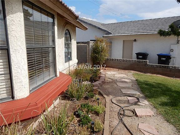2nd image of 4932 Nestled Grove Dr