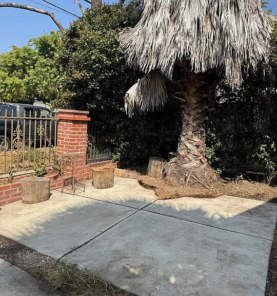 1536 N Mariposa Ave — Photo 6