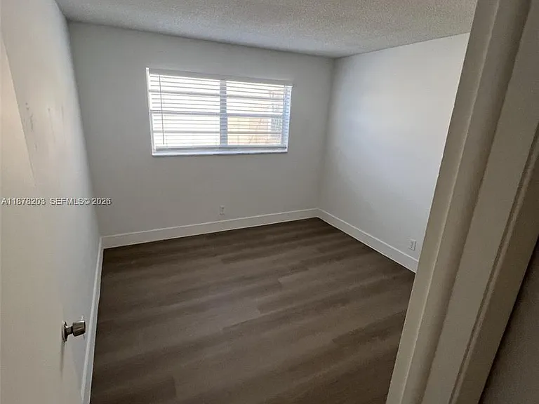 22605 SW 66th Ave #403 — Photo 14