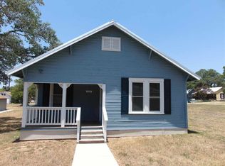 518 Avenue F, Burnet, TX 78654