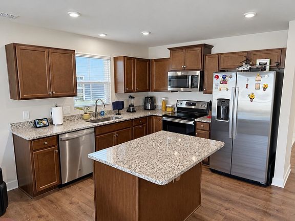 4th image of 2128 Wexley Dr