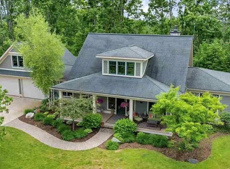 4383 Old Horton Bay Rd — Photo 1