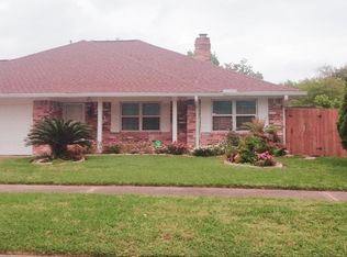 2717 Henderson Ln, Deer Park, TX 77536