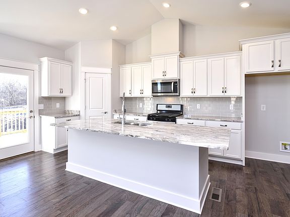 7th image of this home
