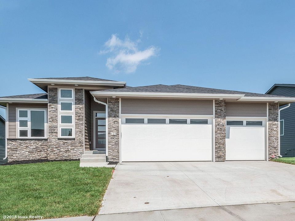 1st image of 125 SE Waddell Way