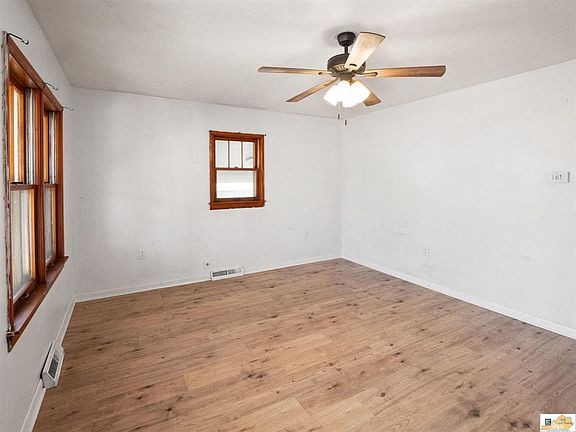 2nd image of 413 W Center St