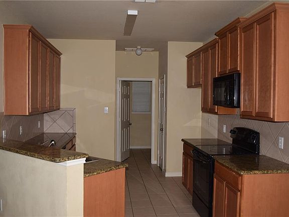 2nd image of 448 Willowlake Dr