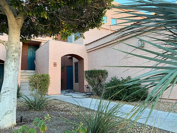 2nd image of 1650 Smoketree Ave Unit 223