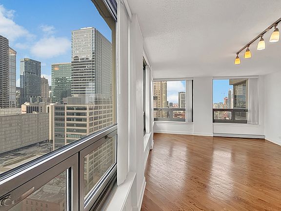 3rd image of 440 N Wabash Ave APT 2805