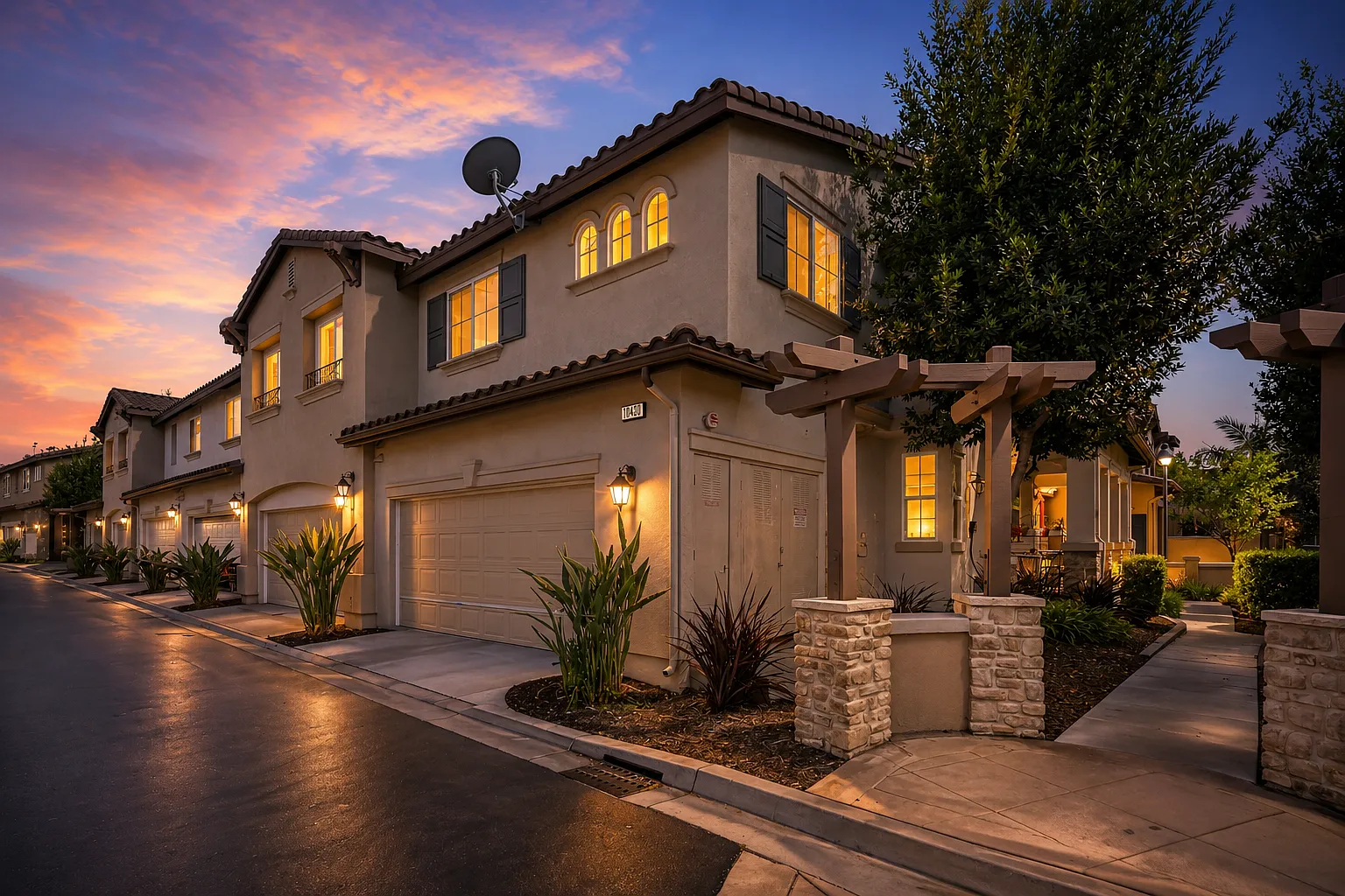 3 bed, 2.5 bath, 1642 sqft, $4,100 — Photo 3
