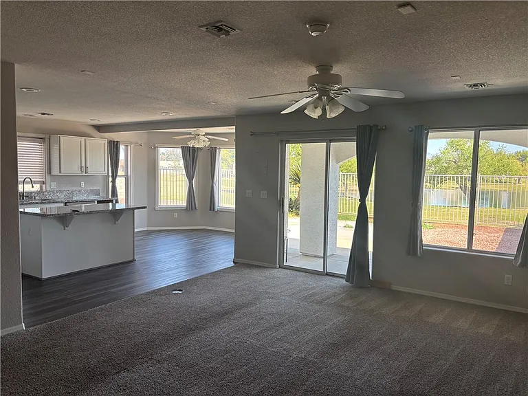 2838 Camino Del Rio — Photo 5