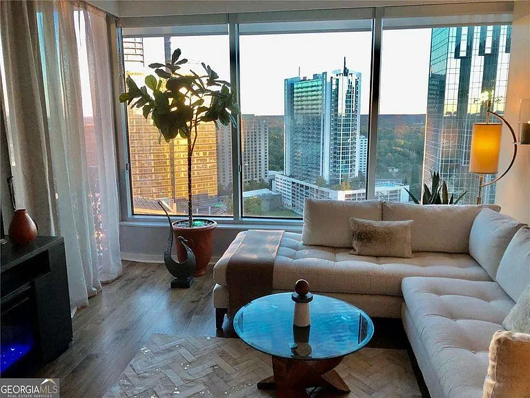 3338 Peachtree Rd NE #2906 — Photo 2