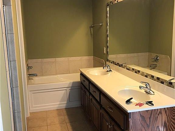 4th image of 15824 Big Cypress Dr