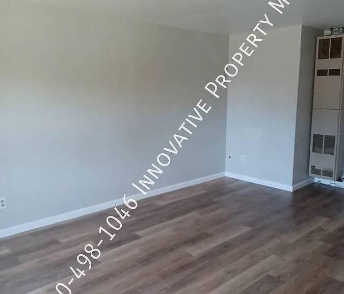7351 N Dort Hwy #3 — Photo 4