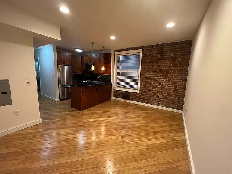 324 Baldwin Ave #2A — Photo 3