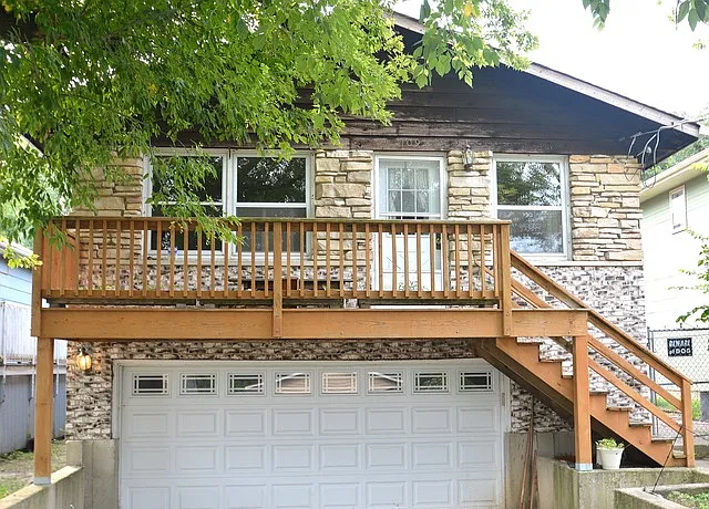109 E Clarendon Dr photo 1