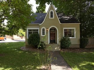 2004 SE 72nd Ave, Portland, OR 97215