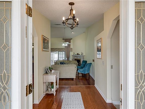 3rd image of 13051 Broakfield Cir