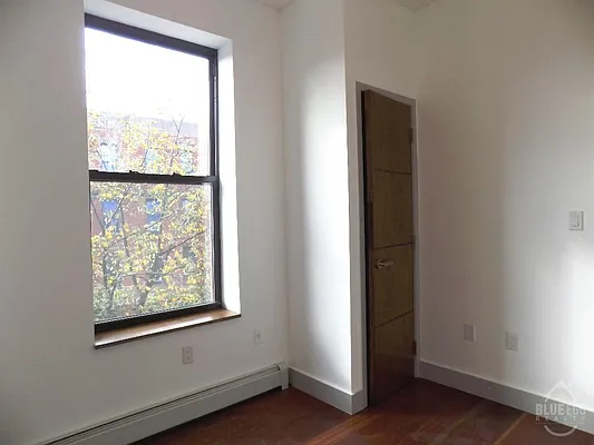 Rented by Blue Egg Realty Corp | media 23