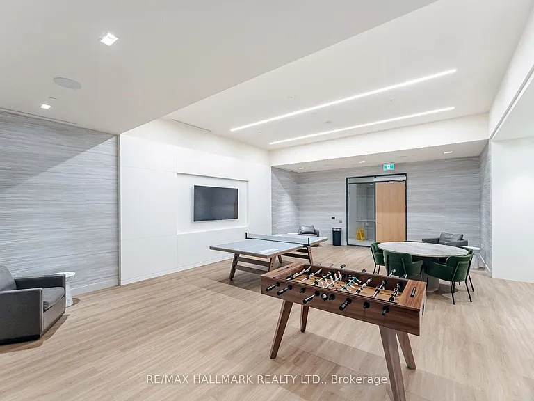 8960 Jane St #621 — Photo 14