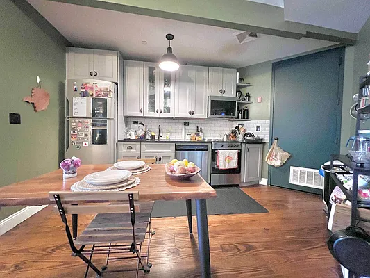 Rented by Doorway NYC, LLC | media 21