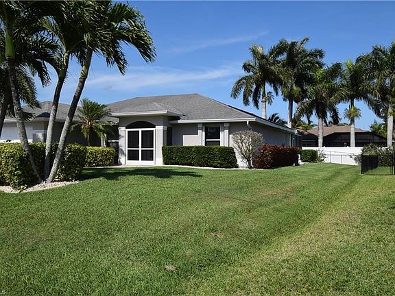 3rd image of 3049 SW 27th Ct