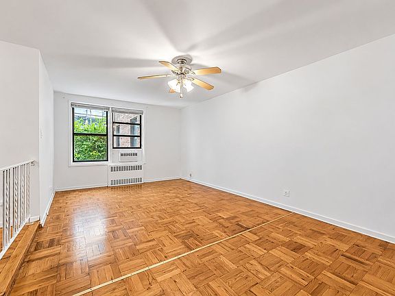 3rd image of 2550 Independence Ave APT 2F