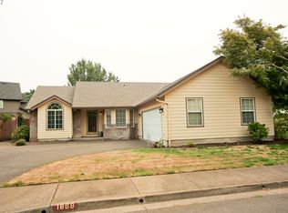 1869 Cambridge Oaks Dr, Eugene, OR 97401