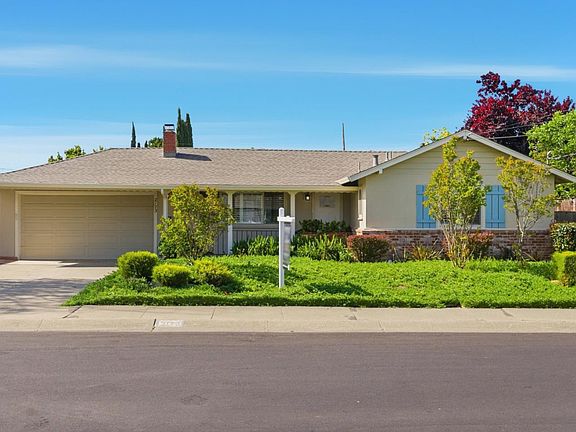 2nd image of 2173 Holbrook Dr