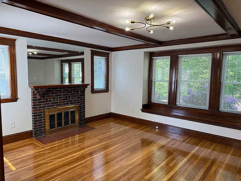 23-25 Stearns Rd #1 — Photo 4