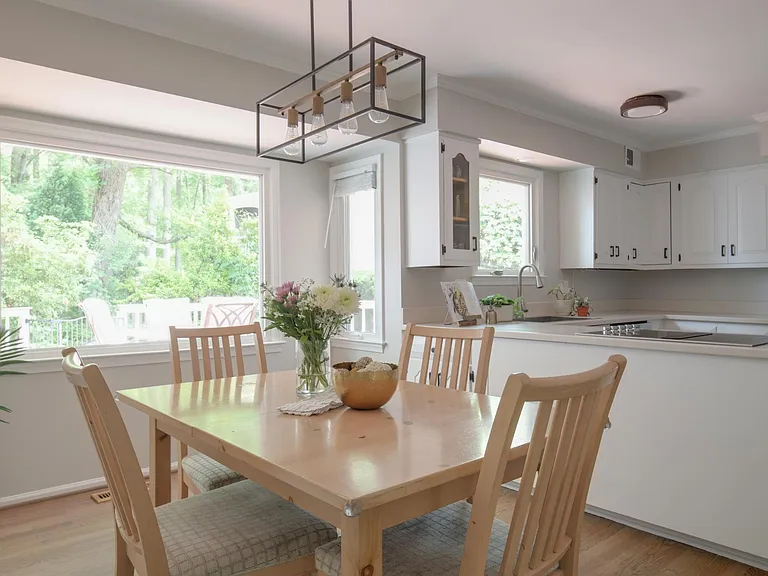 701 Ridge Dr — Photo 16