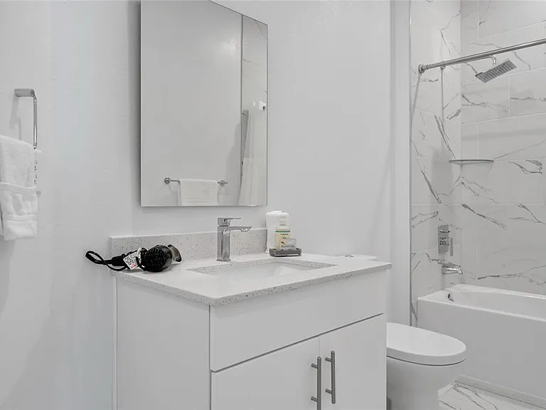 395 Famagusta Dr — Photo 25