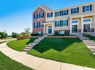 2109 Neubauer Cir, Lindenhurst, IL 60046