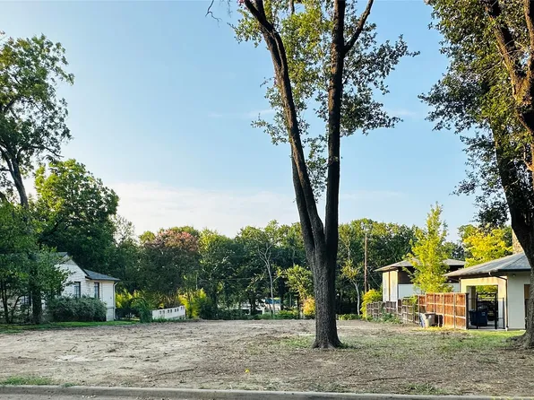 7043 Delrose Dr, Dallas, TX 75214