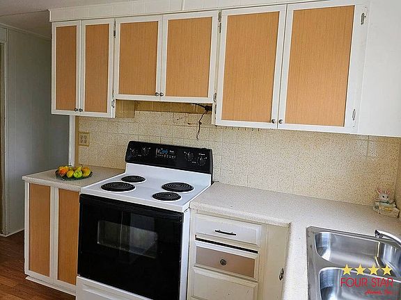 4th image of 3150 NE 36th Ave Unit 484