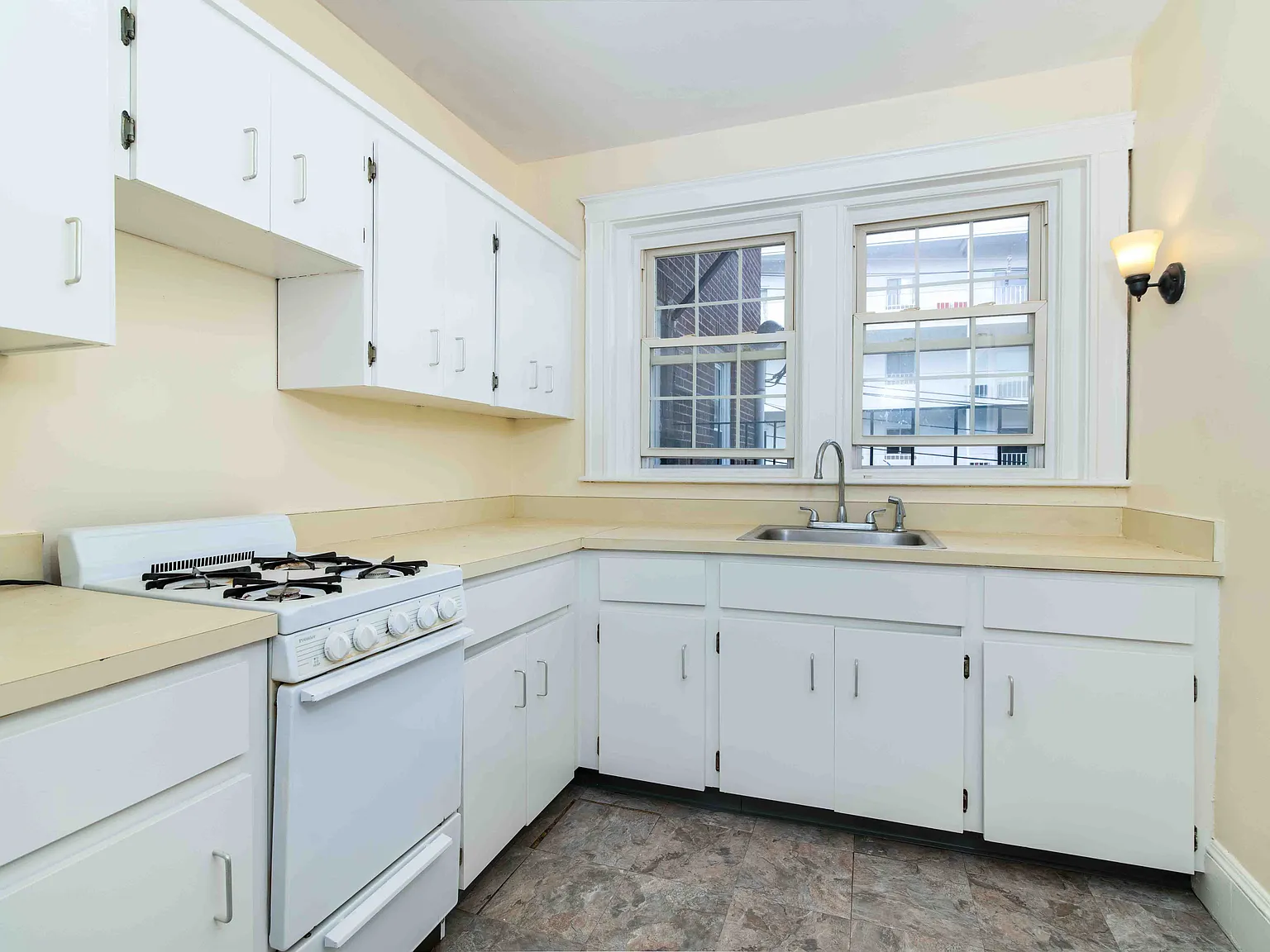 1 bed, 460 sqft, $2,000 — Photo 4