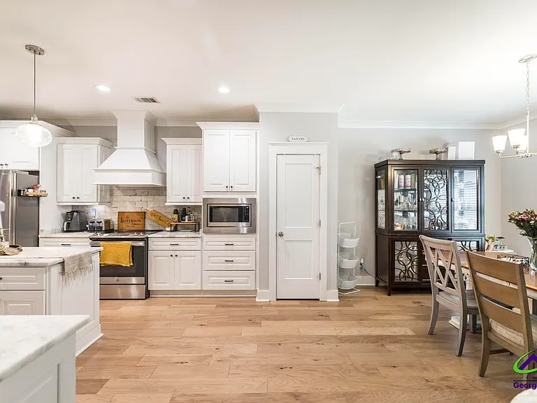 306 Rustic Live Oak Trl — Photo 12
