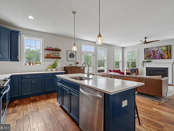5th image of 17 Finley Ct