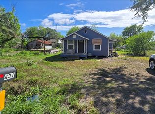 431 E Verbina St, Taft, TX 78390