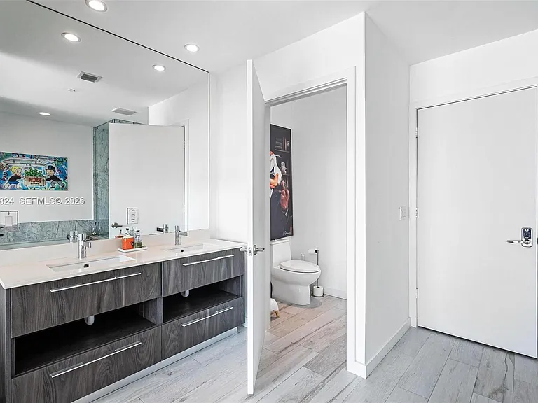 480 NE 31st St #1603 — Photo 15