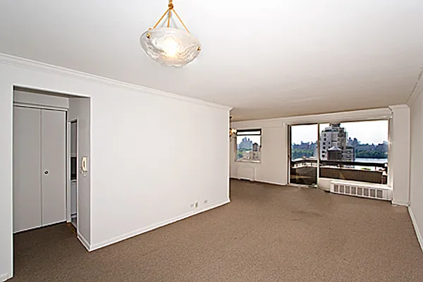 Rented by Fox Residential Group | media 1