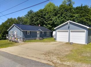 10 Walnut St, Livermore Falls, ME 04254