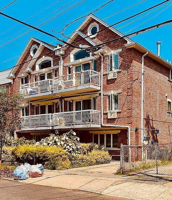 1st image of 6143 218th St #1