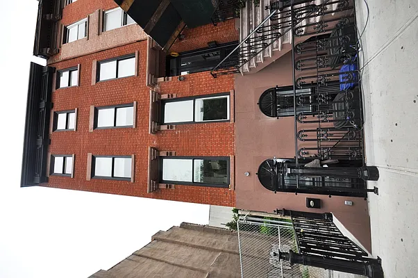 Rented by Corcoran | media 17