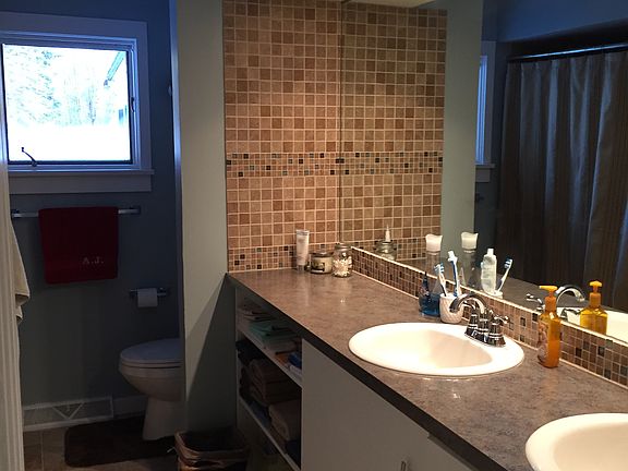 5th image of 3148 Klages Blvd