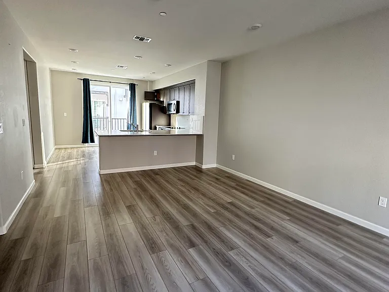 29713 Hansen St — Photo 13