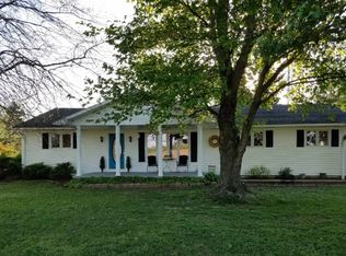 1395 County Road 975 E, Broughton, IL 62817