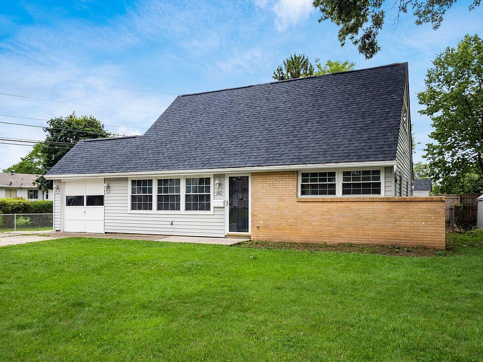 1st image of 2861 Dennis Ln