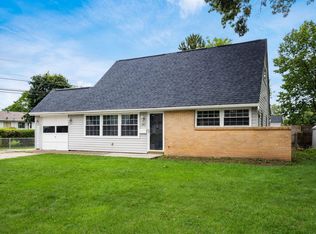 2861 Dennis Ln, Grove City, OH