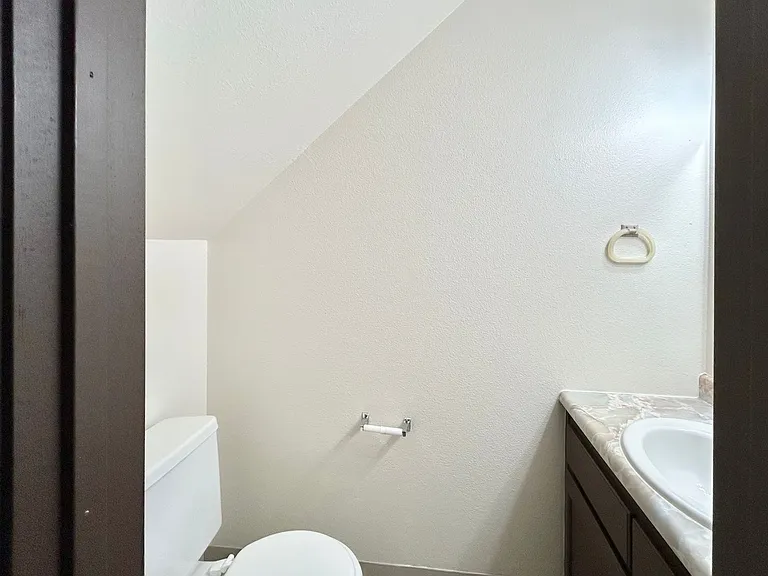 15865-15869 SW Misty Ct — Photo 12